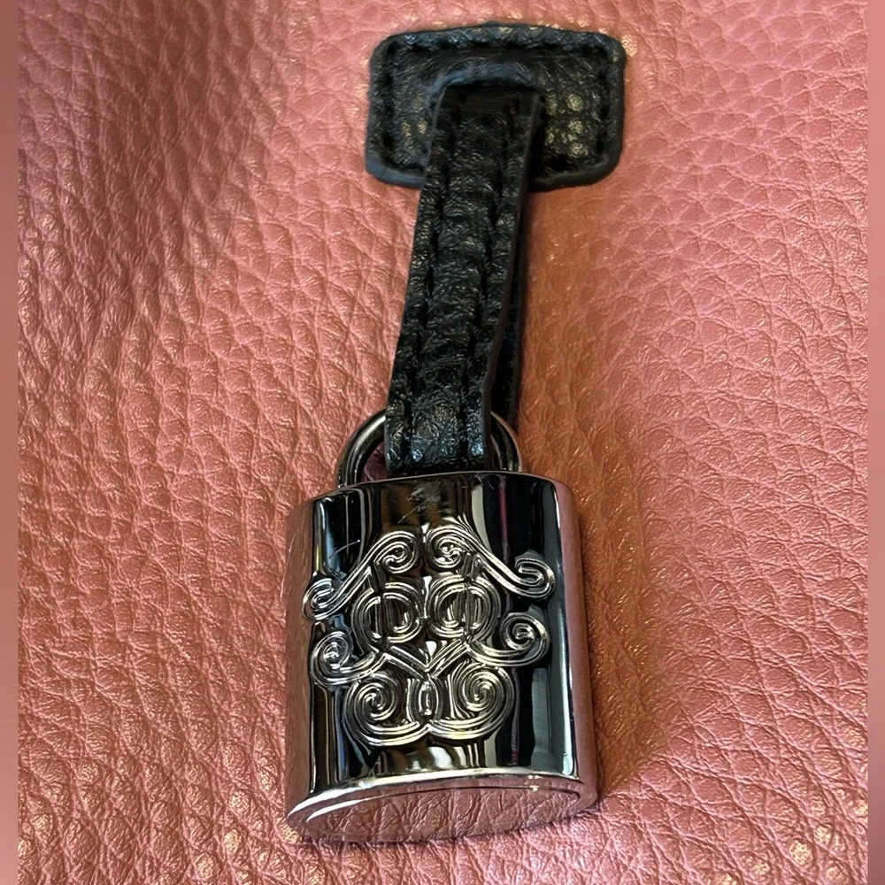 Jessica Simpson Elegant Colorblock Pink & Gray Women's Faux Leather Tote Bag EUC - Picture 6 of 15